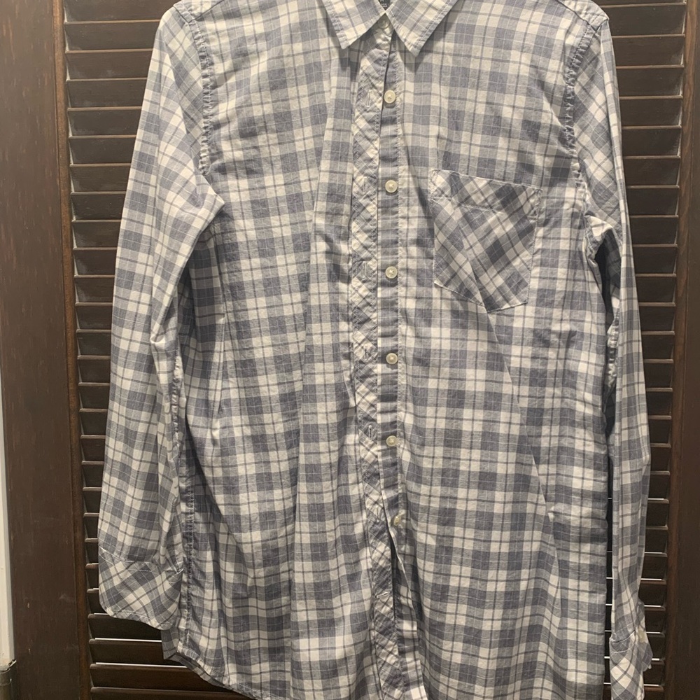 Banana Republic White and Gray Button Down Shirt